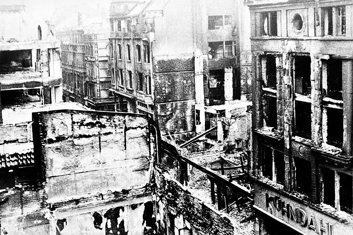 1943 Zerstörung II